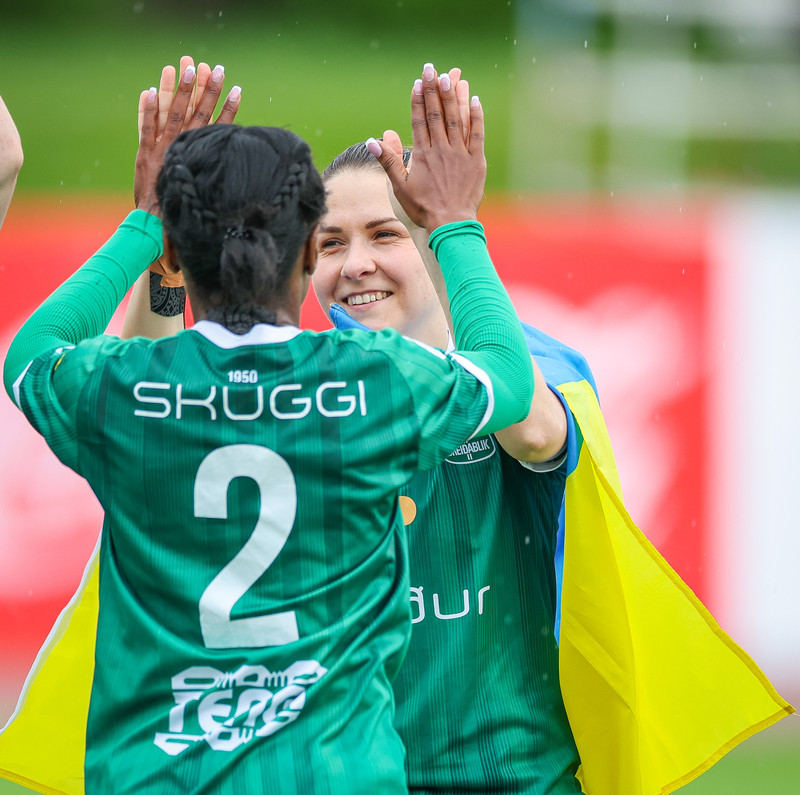 Myndaveisla: Valur vann Breiðablik í toppslagnum