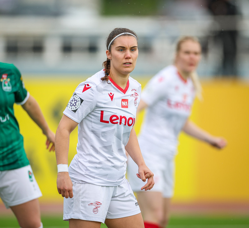 Myndaveisla: Valur vann Breiðablik í toppslagnum