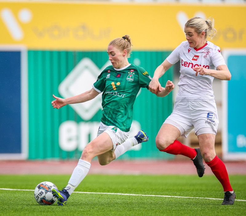 Myndaveisla: Valur vann Breiðablik í toppslagnum