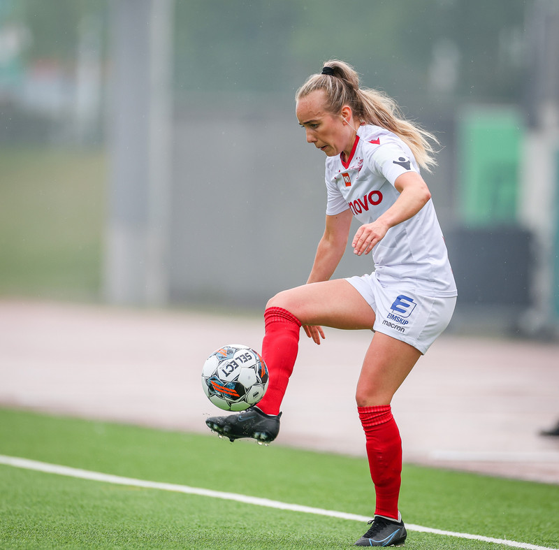 Myndaveisla: Valur vann Breiðablik í toppslagnum