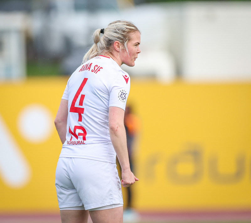 Myndaveisla: Valur vann Breiðablik í toppslagnum