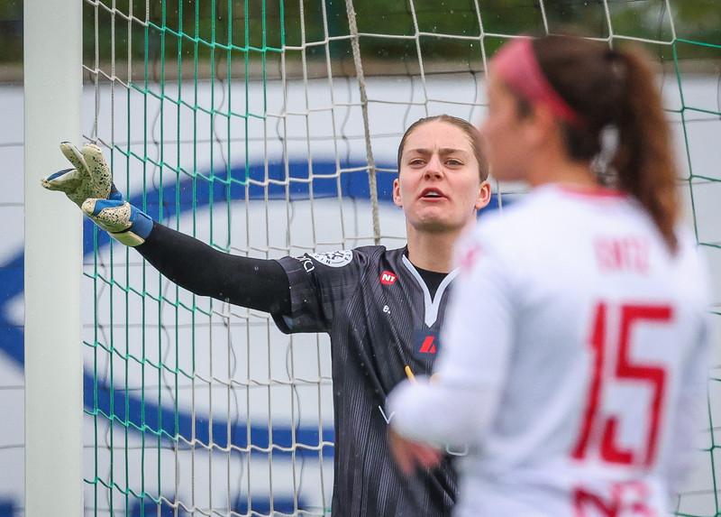 Myndaveisla: Valur vann Breiðablik í toppslagnum