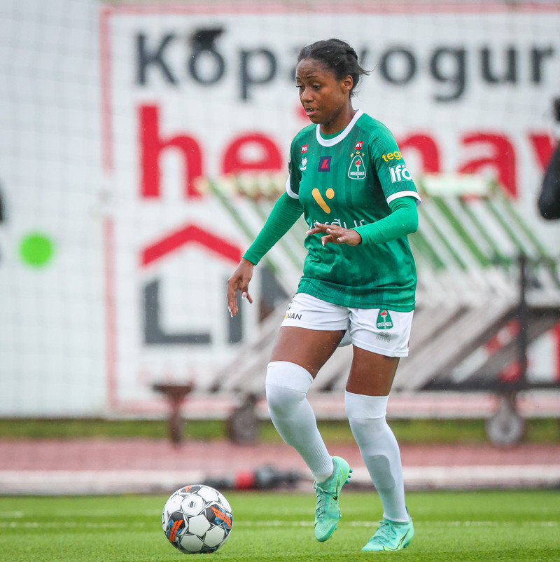 Myndaveisla: Valur vann Breiðablik í toppslagnum