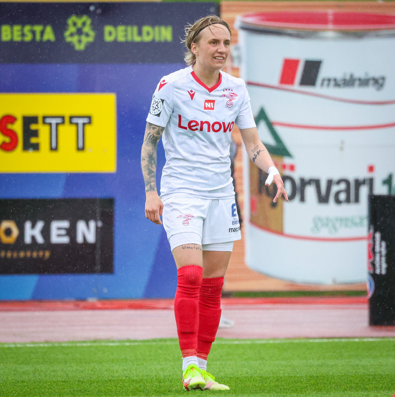 Myndaveisla: Valur vann Breiðablik í toppslagnum