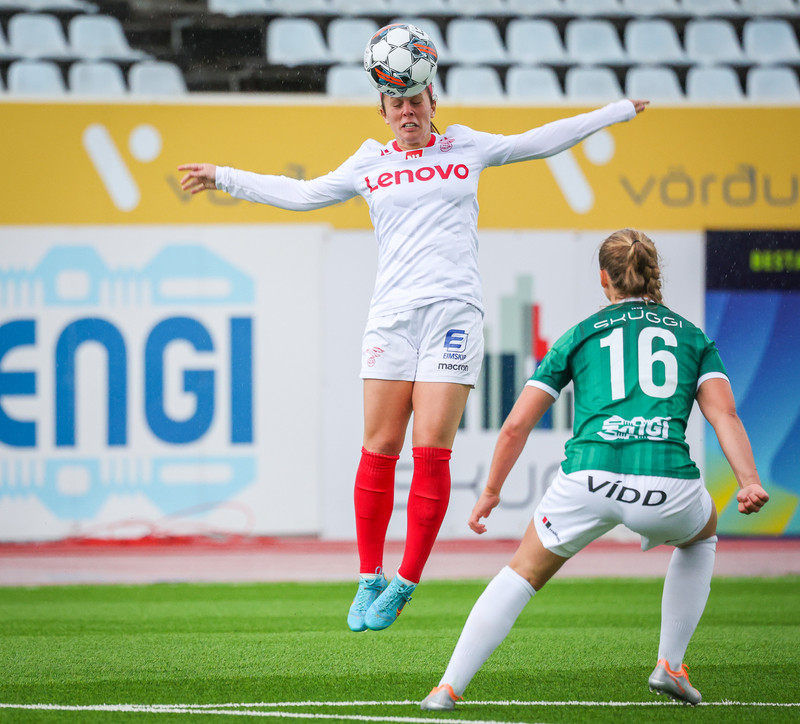 Myndaveisla: Valur vann Breiðablik í toppslagnum