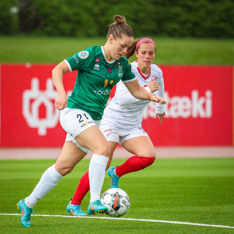 Myndaveisla: Valur vann Breiðablik í toppslagnum
