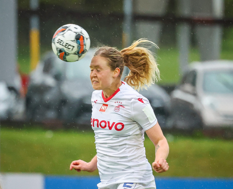 Myndaveisla: Valur vann Breiðablik í toppslagnum