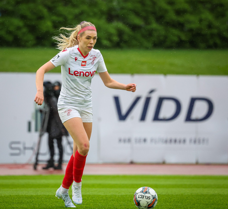Myndaveisla: Valur vann Breiðablik í toppslagnum