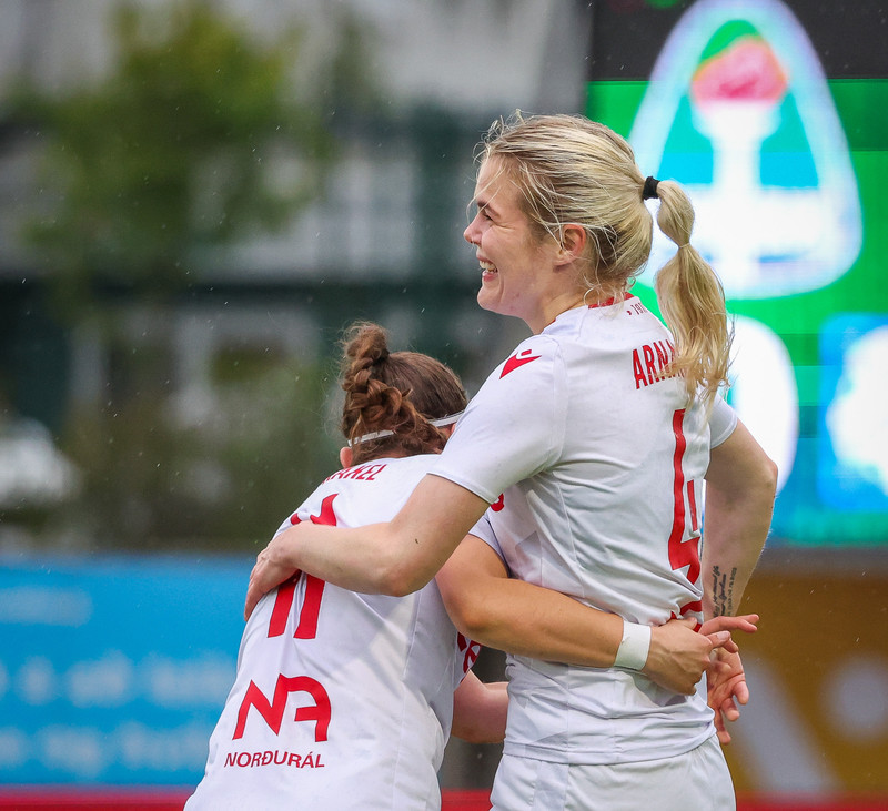 Myndaveisla: Valur vann Breiðablik í toppslagnum