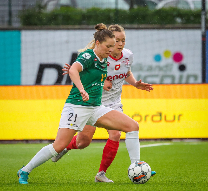 Myndaveisla: Valur vann Breiðablik í toppslagnum
