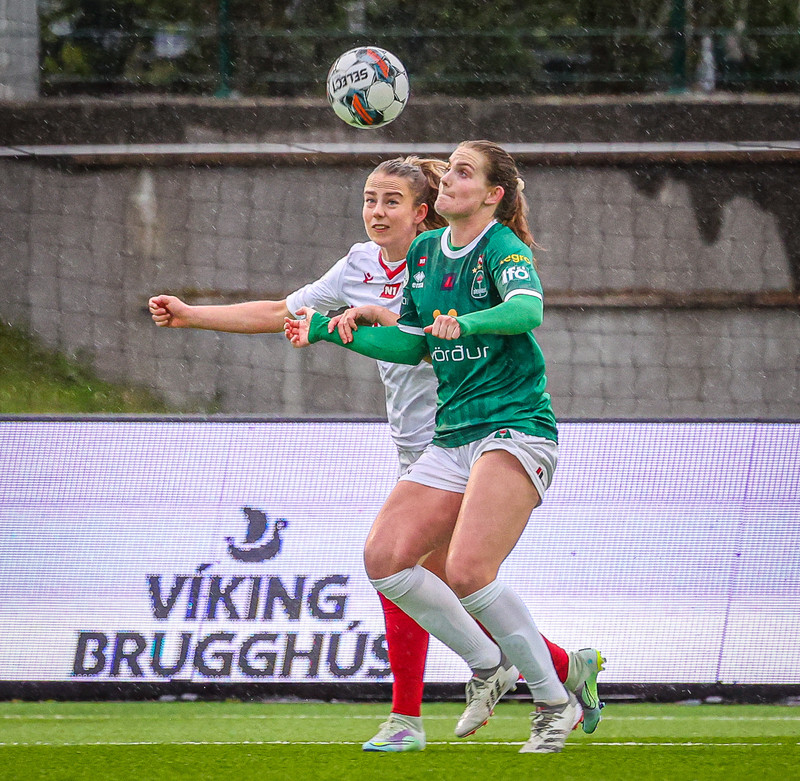 Myndaveisla: Valur vann Breiðablik í toppslagnum