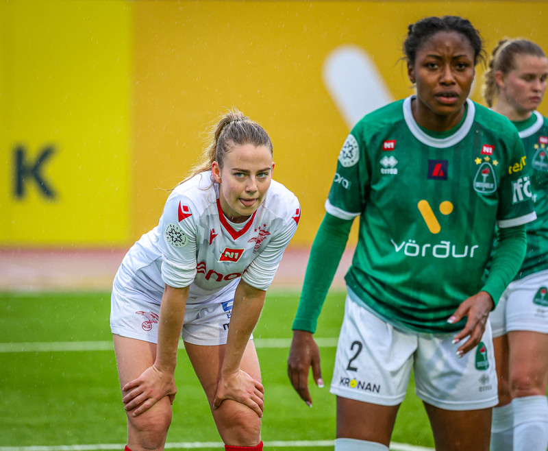 Myndaveisla: Valur vann Breiðablik í toppslagnum