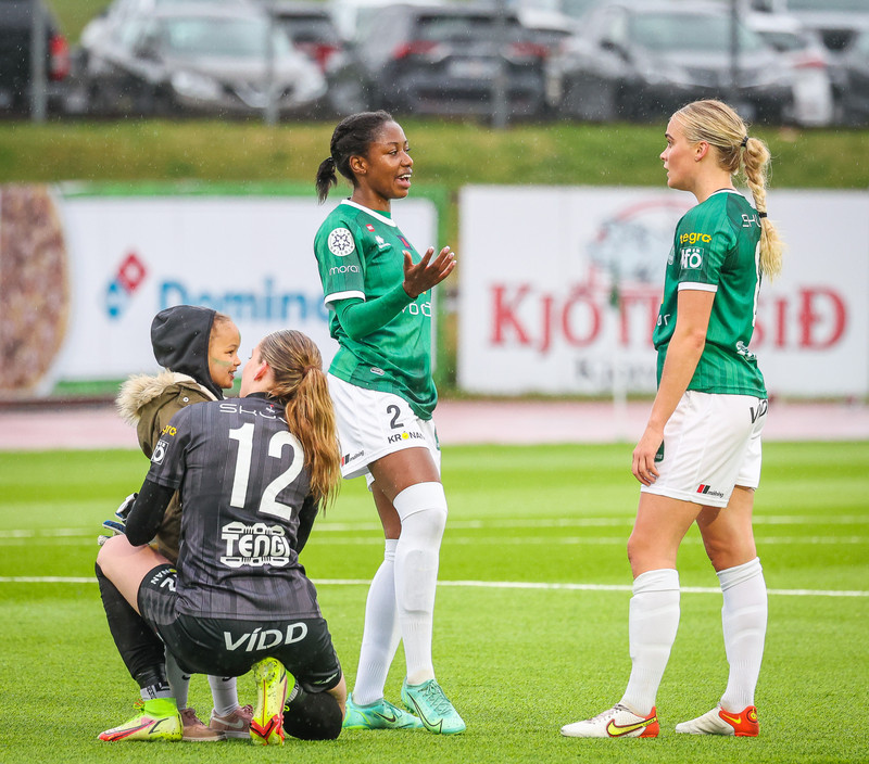 Myndaveisla: Valur vann Breiðablik í toppslagnum