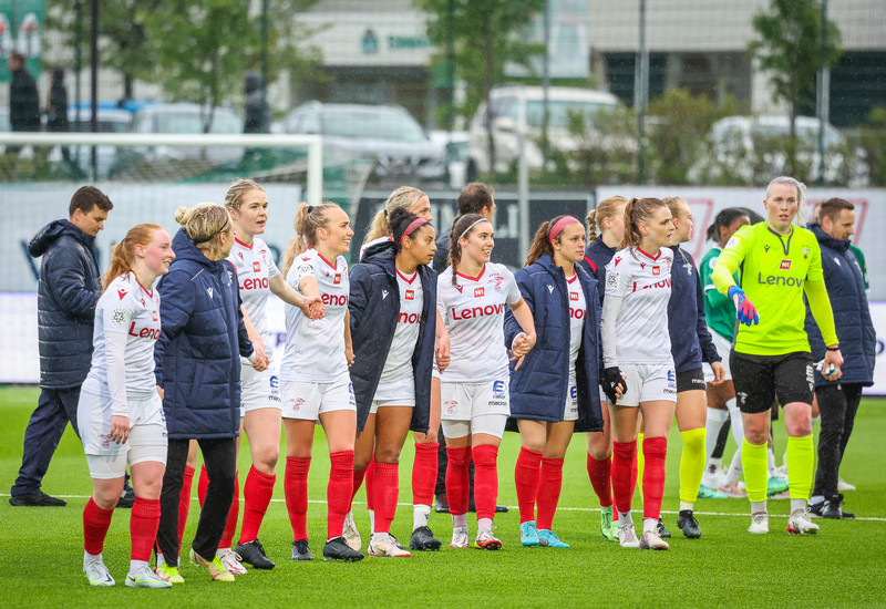 Myndaveisla: Valur vann Breiðablik í toppslagnum