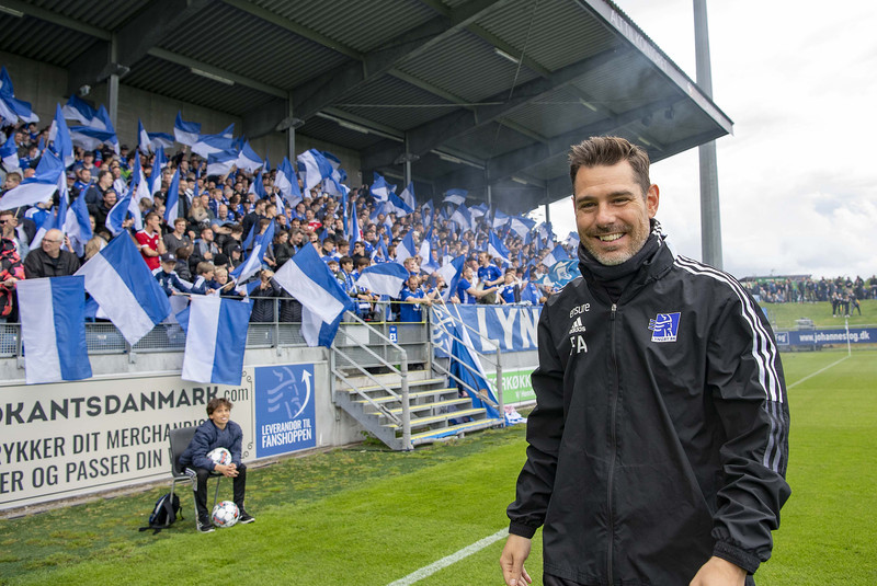 Í leit að sínum fjórða þjálfara eftir að Freysi fór