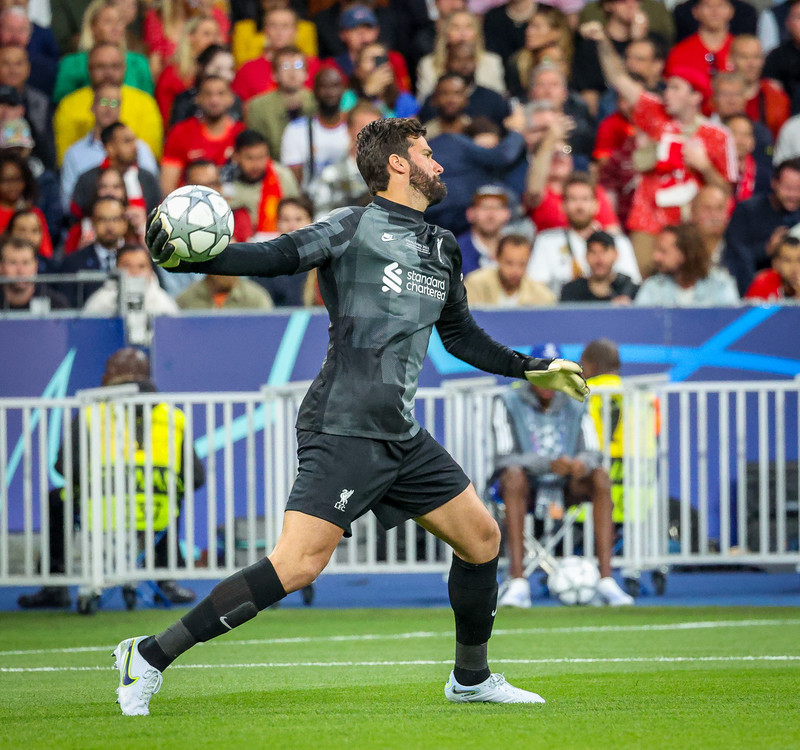 <b>8) Alisson</b> - Það er ekki Brassanum að kenna að þett tímabil hefur verið vonbrigði fyrir Liverpool.