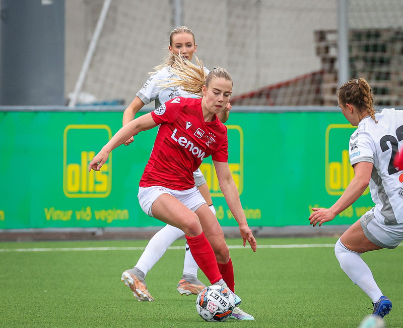 Elín Metta bjartsýn á að meiðslin séu ekki alvarleg
