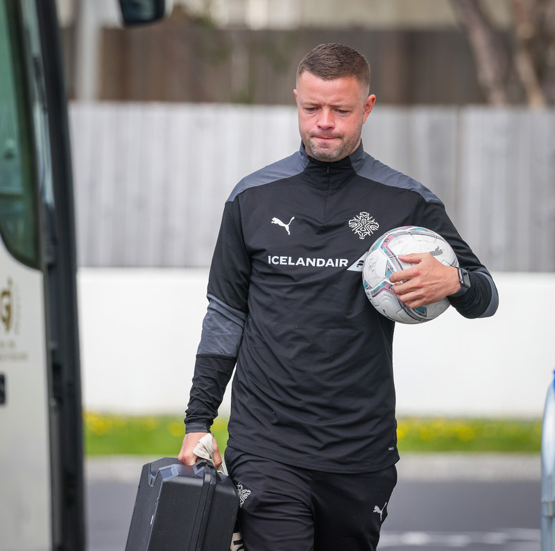 Þórhallur Siggeirsson tekur við U19.