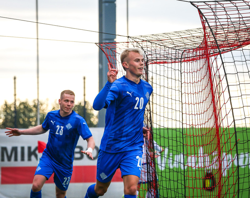 Kristall Máni fagnar marki með U21 í júní.