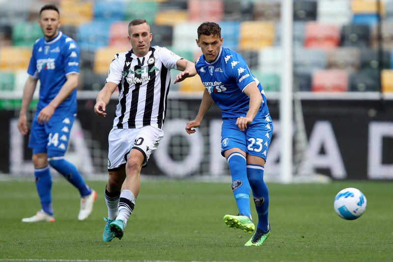 Kristjan Asllani, miðjumaður Inter, er lykilmaður Albaníu.