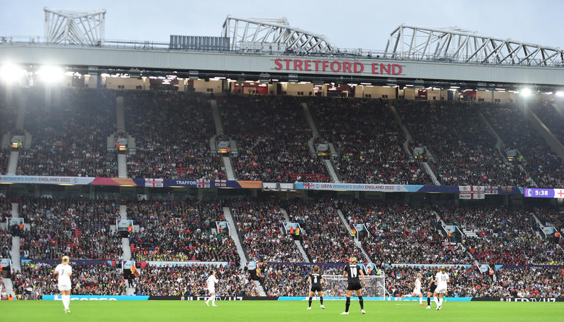 Myndir frá sögulegu kvöldi í Manchester