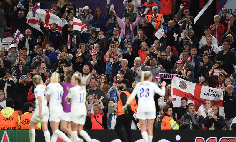 England fór með sigur af hólmi.
