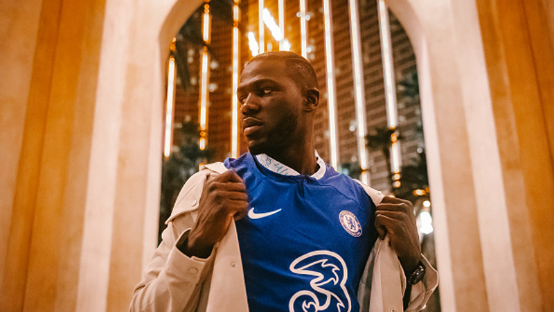 Miðvörðurinn Kalidou Koulibaly var keyptur frá Napoli.