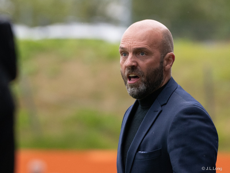Hvort sem það verður á Englandi eða í 3. deild í Færeyjum, það verður bara að koma í ljós
