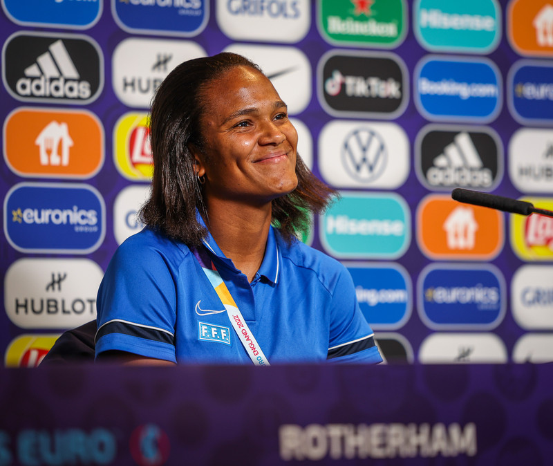 Wendie Renard, fyrirliði franska liðsins.