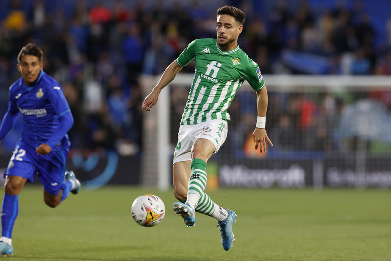 Moreno sagði nei takk við Forest og verður áfram hjá Betis