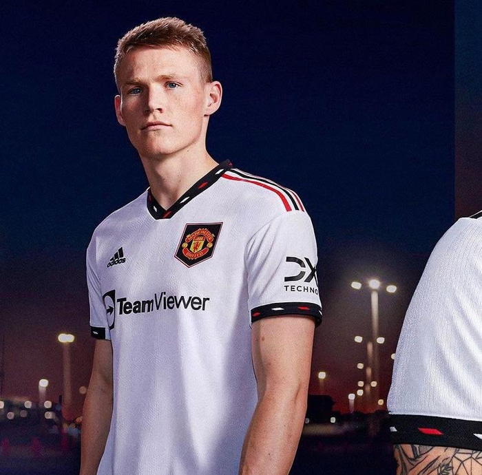 Scott McTominay mun spila miðvörð við hlið Victor Lindelöf