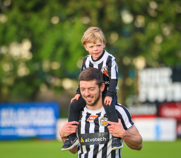 Missti af þrettán leikjum síðasta sumar vegna meiðsla.