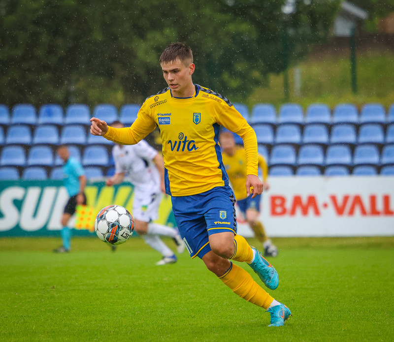 Valur hefur áhuga á Lúkasi Loga