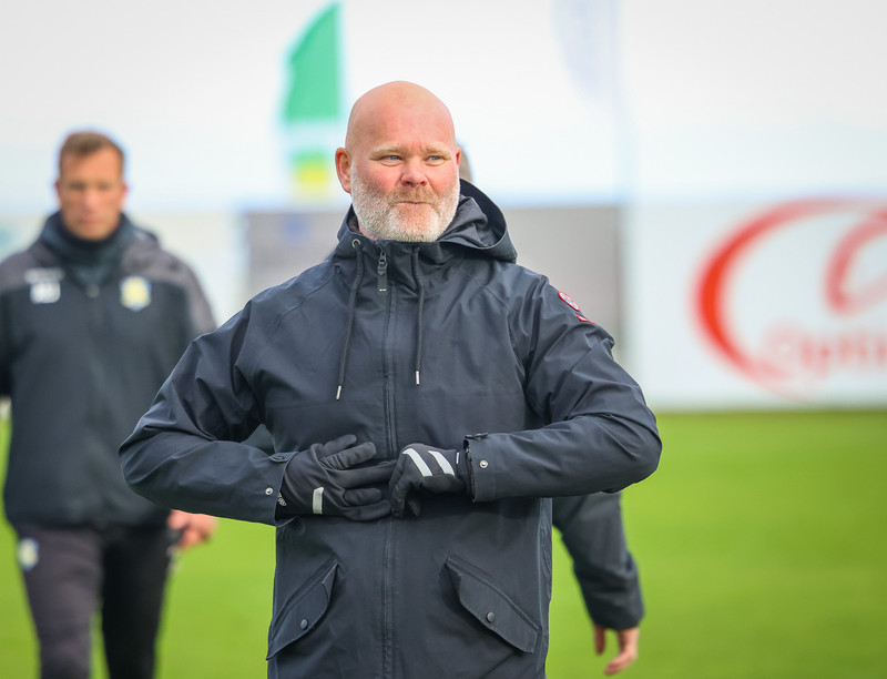 Láki: Dómarinn gerir stór mistök - Aldrei rautt spjald