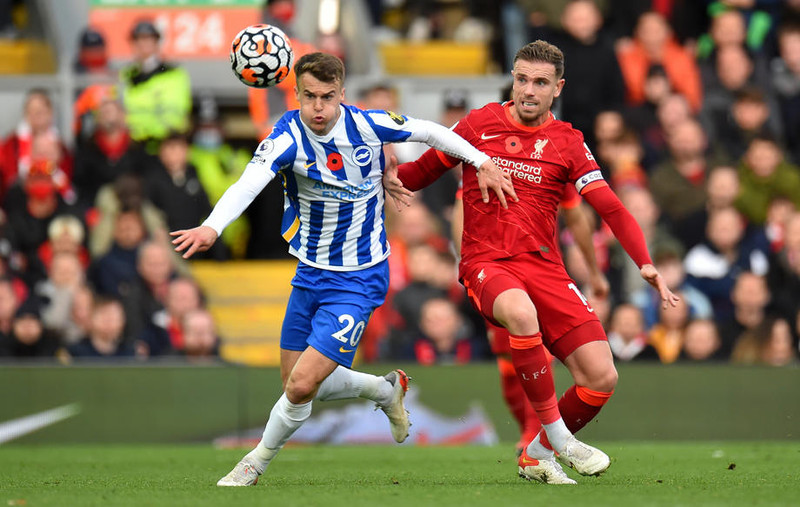 Solly Marsch í leik með Brighton 2022.