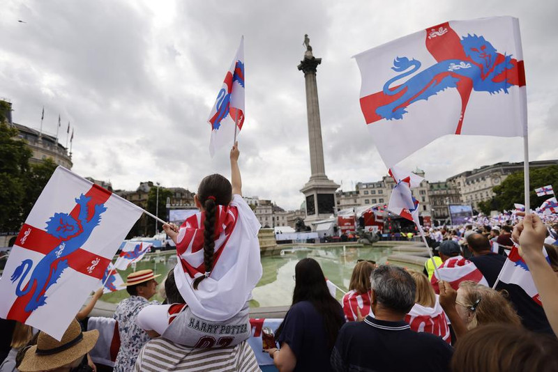 Frá Trafalgar torginu í dag.