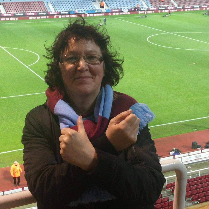Helena hefur lengi haldið með West Ham.