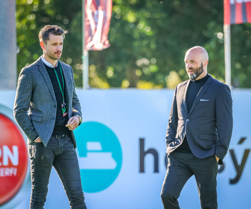 Kári og Arnar unnu saman hjá Víkingi.