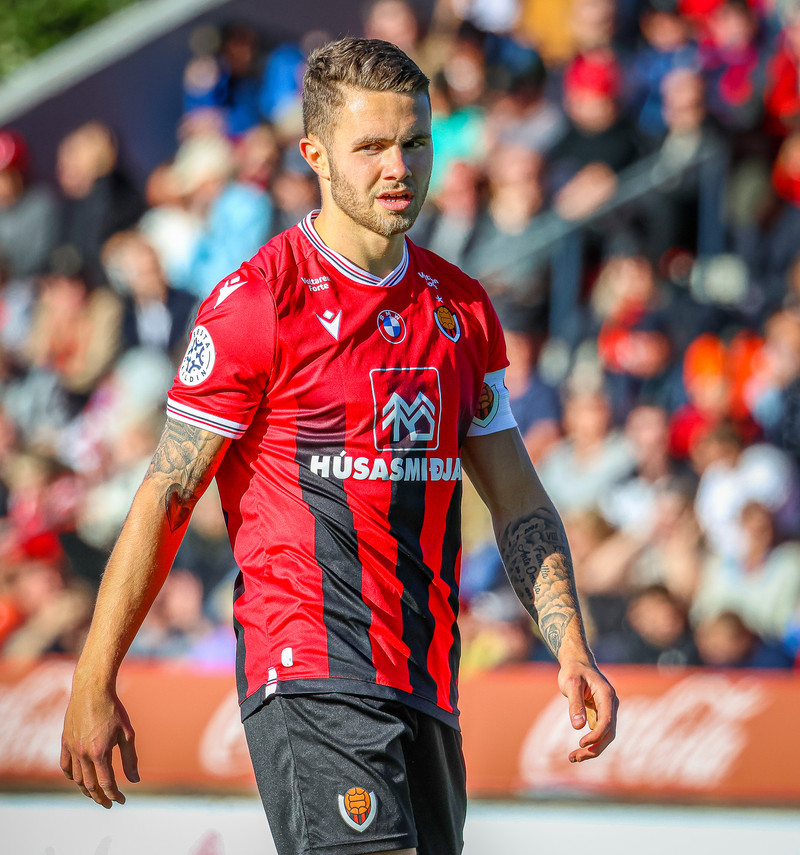 Júlíus Magnússon fyrirliði Víkinga