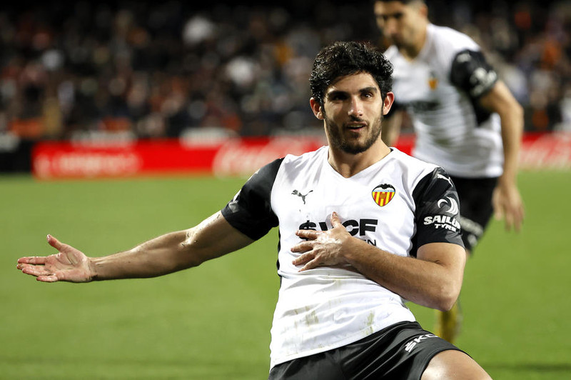 Goncalo Guedes er á leið í ensku úrvalsdeildina