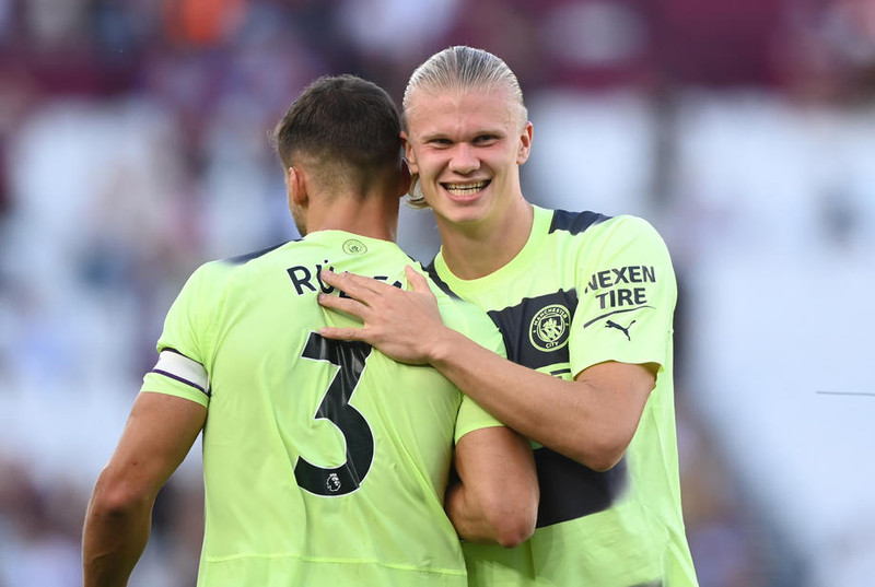Haaland skoraði bæði mörk City í 0-2 sigri gegn West Ham í fyrstu umferð.