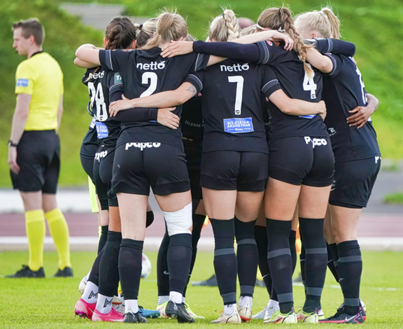 Myndaveisla: Afturelding sótti þrjú stig norður