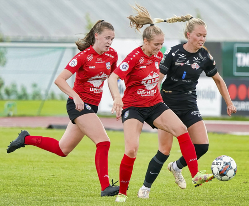 Myndaveisla: Afturelding sótti þrjú stig norður