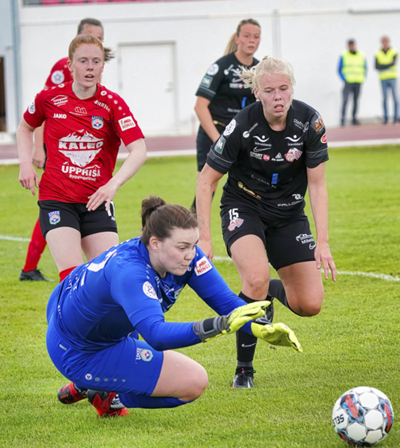 Myndaveisla: Afturelding sótti þrjú stig norður
