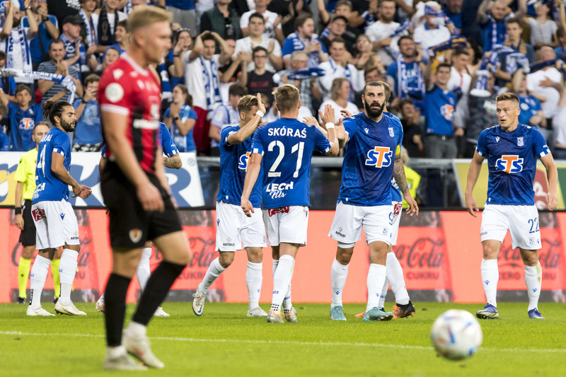 Sambandsdeildin: Víkingur úr leik eftir framlengingu
