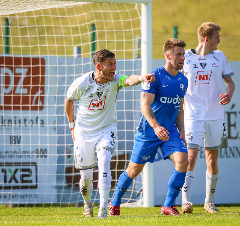 Eiður Aron Sigurbjörnsson, fyrirliði ÍBV.