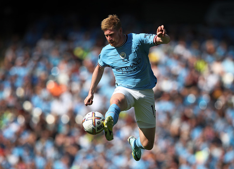 Kevin de Bruyne er á bekknum