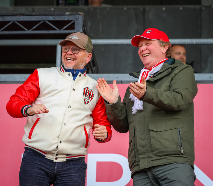 Þróttur á nokkra fræga stuðningsmenn.