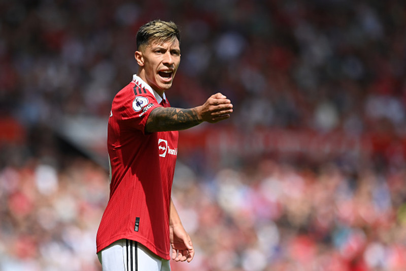 <b>Varnarmaður: Lisandro Martínez (Manchester United)</b> - Finnur sig betur með hverjum leiknum í enska boltanum.