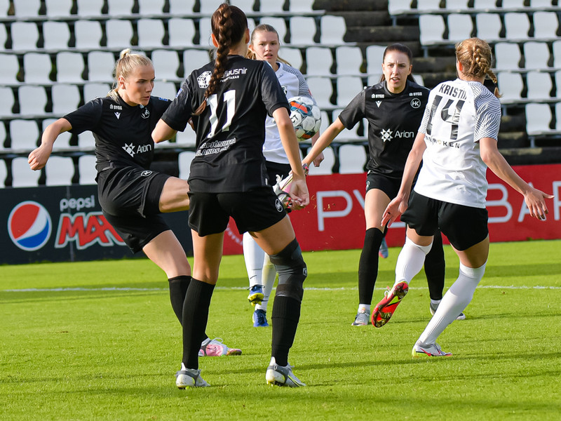 Myndaveisla: Markalaust hjá FH og HK